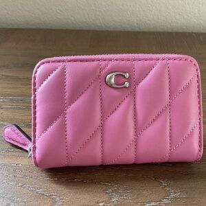 Essential Small Zip Around Card Case In Petunia